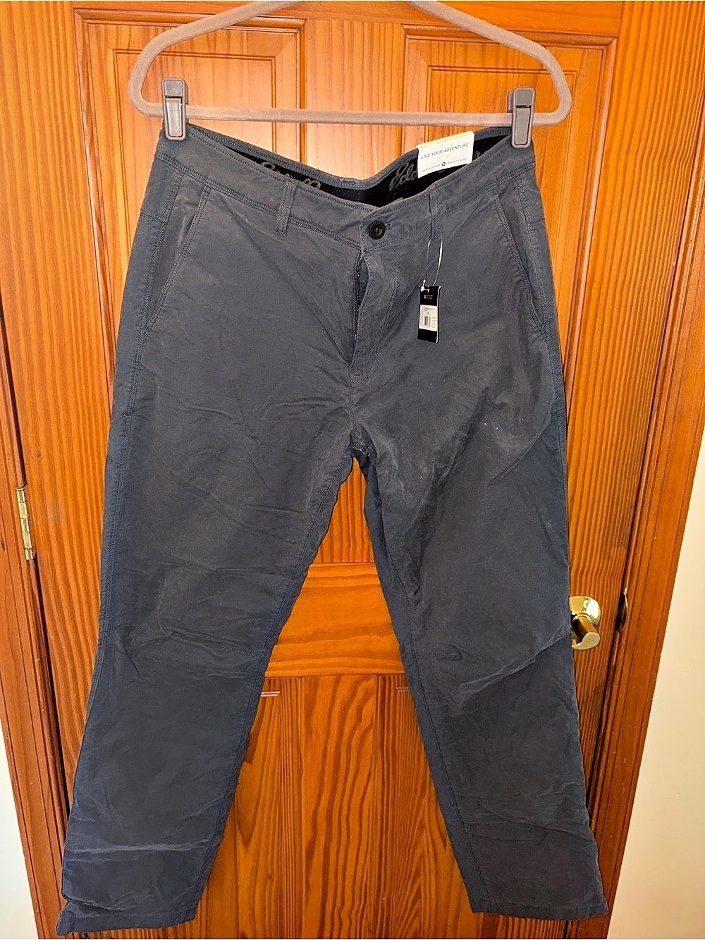 Eddie Bauer Voyager Flex Fleece Lined Chino Gray Waist 33 x 32